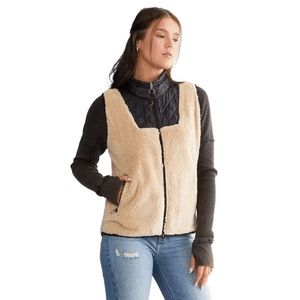 Liv outdoor Jolie Hybrid vest size medium